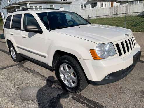2010 Jeep grand Cherokee Laredo 4 x 4 excellent SUV inside and out for sale in Dayton, OH