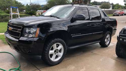 2007 Chevy Avalanche LT for sale in Brownsville, TX