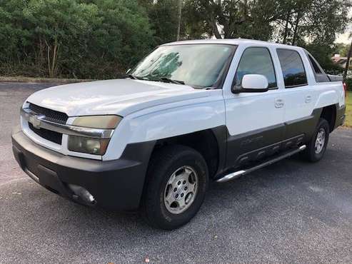 2004 Chevy Avalanche 1500 V8 4 Door, Excellent Condition Runs for sale in Casselberry, FL