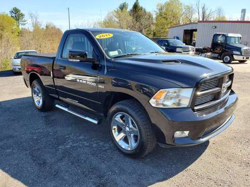 2011 Ram 1500 Sport 4x4 Regular Cab Nice Truck 84k Miles - cars & for sale in Leicester, MA