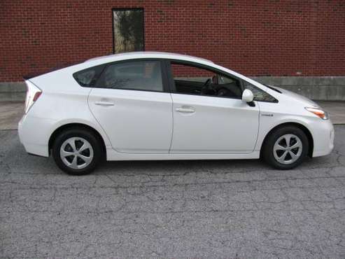 2015 Toyota Prius 4 ; White/Gray/33 K Mi - - by for sale in Conyers, GA