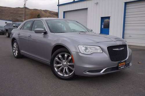 2018 Chrysler 300 Awd TOURING - cars & trucks - by dealer - vehicle... for sale in Wenatchee, WA