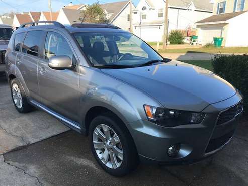 2013 Mitsubishi Outlander SE - cars & trucks - by owner - vehicle... for sale in Mary esther, FL