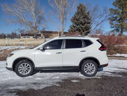 2017 5 Nissan Rogue SV AWD for sale in Berthoud, CO