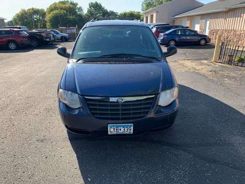 2005 CHRYSLER TOWN AND COUNTRY TOURING for sale in Anoka, MN