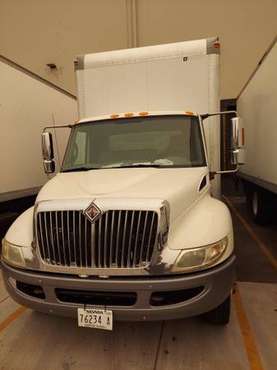 Two 24ft International Box trucks (2007 under 75K miles each) - cars for sale in Reno, NV