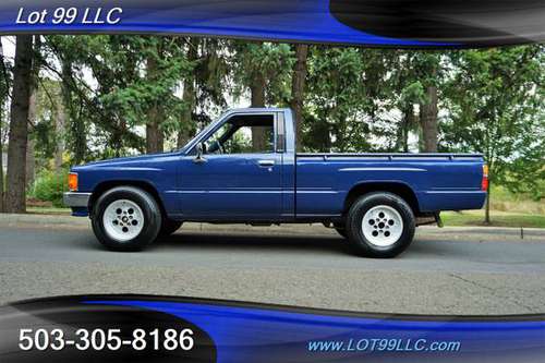 1987 Toyota Pickup *** 123k Miles *** 22R 5 Speed Manual 2wd Weber Car for sale in Milwaukie, OR