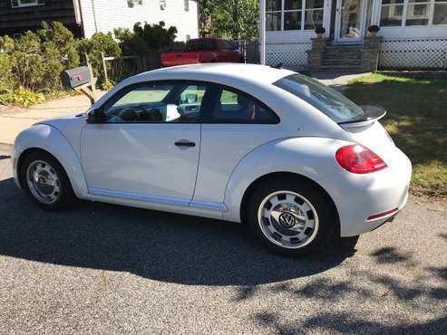 2015 Volkswagen Beetle for sale in Islip, NY