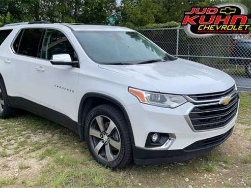 2018 Chevy Chevrolet Traverse 3LT suv Iridescent Pearl Tricoat for sale in Little River, SC