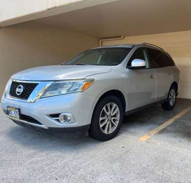 2015 Nissan Pathfinder 3rd Row Seats Excellent Condition - cars & for sale in Honolulu, HI