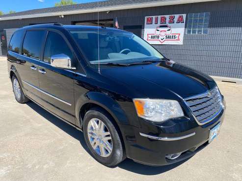 2009 Chrysler Town & Country Limited - - by dealer for sale in Rochester, MN