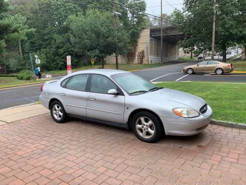 Ford Taurus 2001 ($2000) 89k mileage for sale in NEW YORK, NY