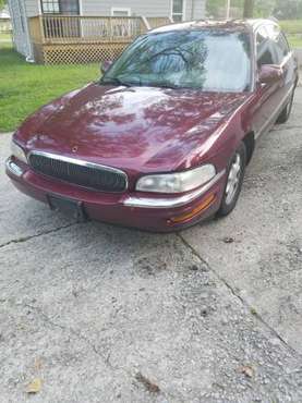 Selling a 2000 buick for sale in Gary, IL