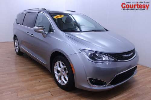 2020 Chrysler Pacifica Limited FWD for sale in Grand Rapids, MI