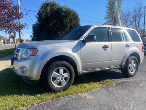 2010 Ford escape XLT for sale in milwaukee, WI