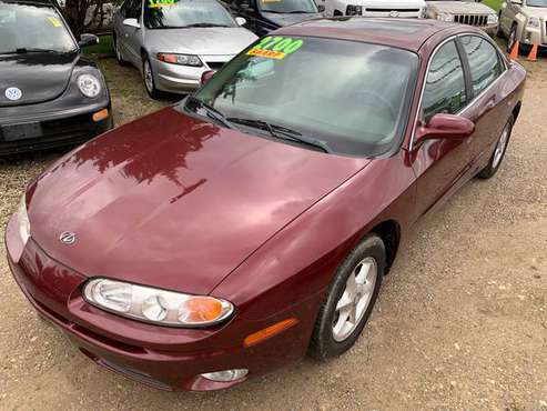 2001 Oldsmobile Aurora for sale in Omro, WI