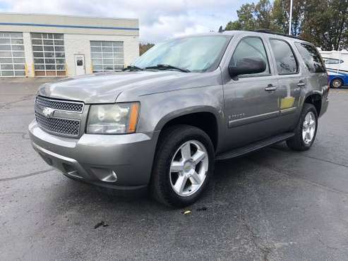 Clean! 2007 Chevy Tahoe! 4x4! Loaded! Sharp! for sale in Ortonville, OH