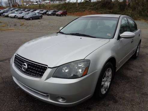 2005 Nissan Altima 2.5 SL - cars & trucks - by dealer - vehicle... for sale in Martinsville, NC