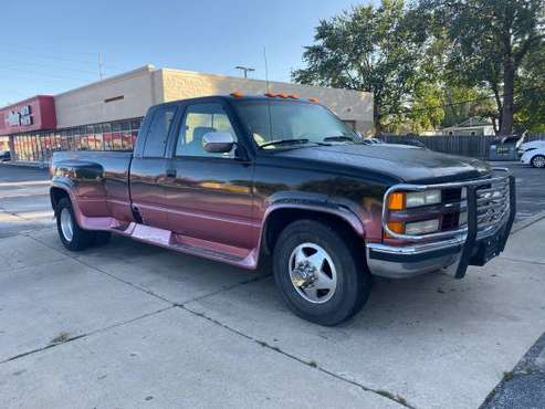 Chevy 3500 1 ton Dually for sale in Hammond, IN