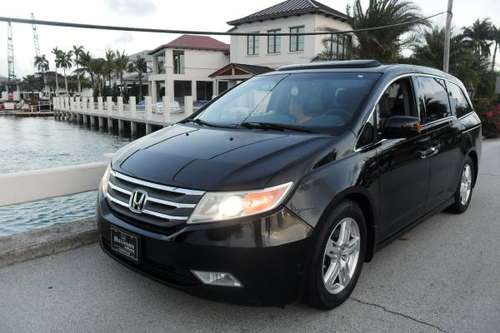 2012 honda odyssey touring, loaded, leather for sale in Fort Lauderdale, FL