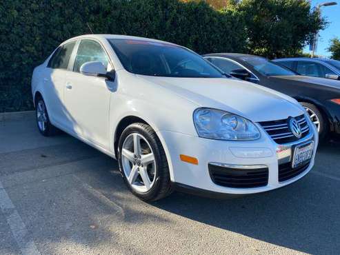 2010 VW Jetta Limited - cars & trucks - by dealer - vehicle... for sale in Pleasanton, CA