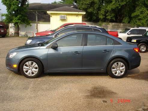 2012 Chevrolet Cruze LS-new tires for sale in Conroe, TX