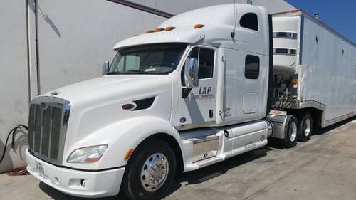 2012 Peterbilt 587 Tractor / Truck with Sleeper and Cummins Motor for sale in Signal Hill , CA
