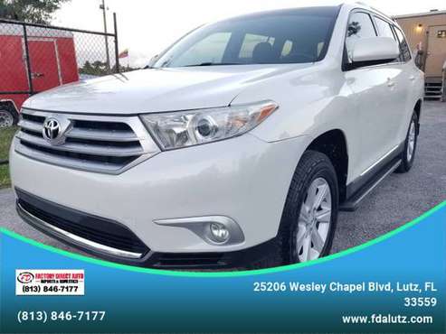 2013 TOYOTA HIGHLANDER, LOW MILES, 3RD ROW, EXTRA... for sale in Lutz, FL