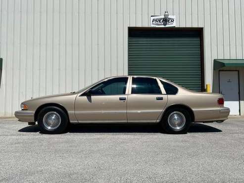 1995 Chevrolet Caprice Classic, Low Miles, Collector Owned - cars & for sale in Jacksonville, FL