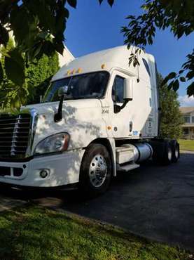 2011 Freightliner Cascadia for sale in Easton, PA
