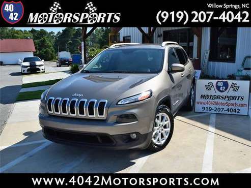 2016 JEEP CHEROKEE LATITUDE 29MPG BACK UP CAM BLUETOOTH 66K MILES! for sale in Willow Springs, NC