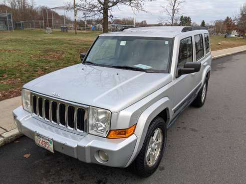 2007 Jeep Commander - cars & trucks - by owner - vehicle automotive... for sale in Medford, MA