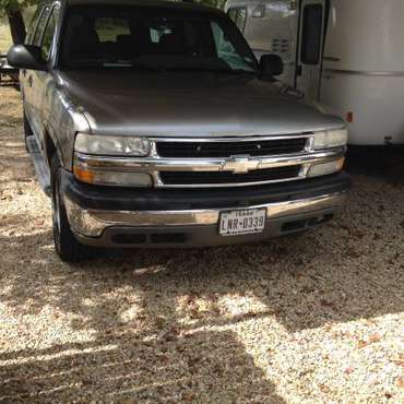 2002 Chevy Suburban 8 passenger for sale in Canton, TX