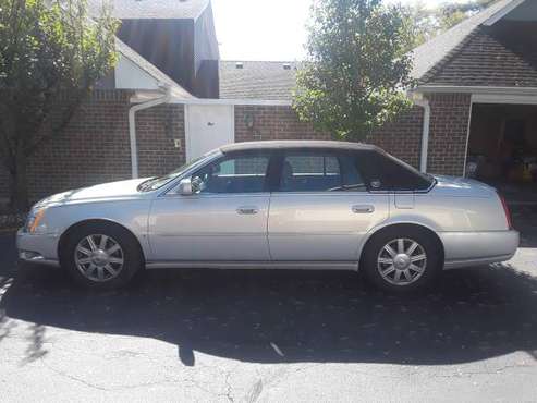 2006 Cadillac DTS - cars & trucks - by owner - vehicle automotive sale for sale in Rolling Meadows, IL