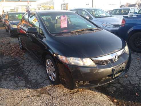 2011 Honda Civic AT AC V4 gas saver $4195 - cars & trucks - by... for sale in Columbus, OH
