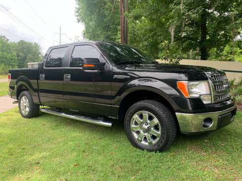 2014 Ford F-150 XLT Supercrew excellent condition for sale in Gainesville, FL