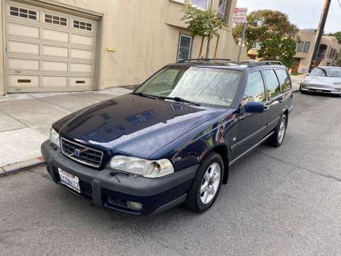 2000 Volvo V70 XC Cross Country AWD - cars & trucks - by owner -... for sale in San Francisco, CA