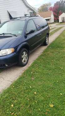 2005 grand caravan for sale in Cleveland, OH
