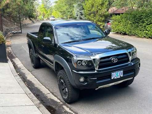 2008 Toyota Tacoma 4X4-6spd Manual Trans-TRD Offr Rugged Trail for sale in Ashland, OR
