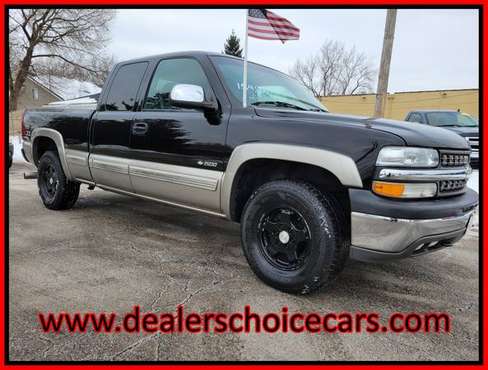 2002 Chevy Silverado Z71 4x4 Ext Cab LOW MILES - - by for sale in Highland, IL