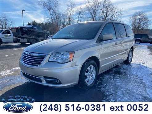 2013 Chrysler Town & Country Touring - mini-van - - by for sale in Fenton, MI