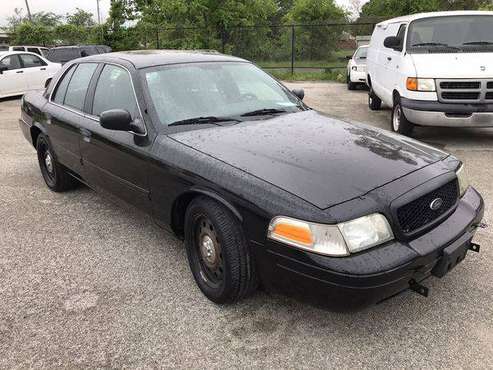 2011 Ford Crown Victoria - cars & trucks - by owner - vehicle... for sale in Fort Worth, TX