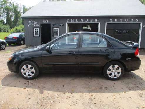 2009 KIA SPECTRA...SUPER SPORTY GAS SAVER! RUNS LIKE NEW! for sale in East Windsor, CT