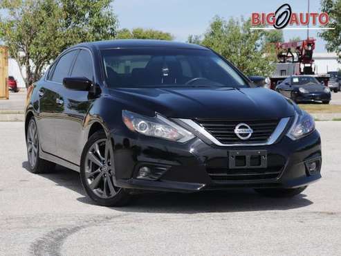 2018 NISSAN ALTIMA SR 29K MILES ONLY - - by for sale in Omaha, NE