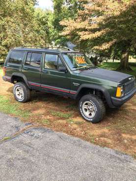 Jeep Cherokee XJ 1996 **Reduced** for sale in Saint Peters, PA