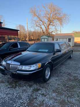 1999 LINCOLN TOWNCAR 6 PASSENGER LIMOUSINE - - by for sale in AL