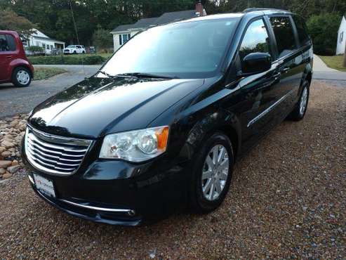 2014 Chrysler Town & Country for sale in Greeneville , TN