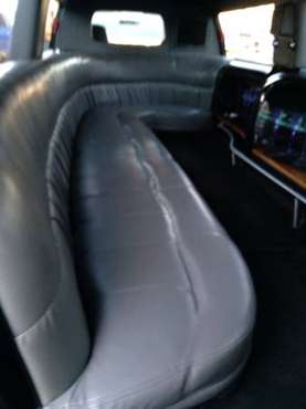 2004 ford excursion suv limousine for sale in White Marsh, MD