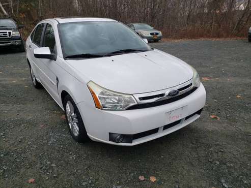 2008 Ford Focus SE Low Miles - cars & trucks - by dealer - vehicle... for sale in Wynantskill, NY