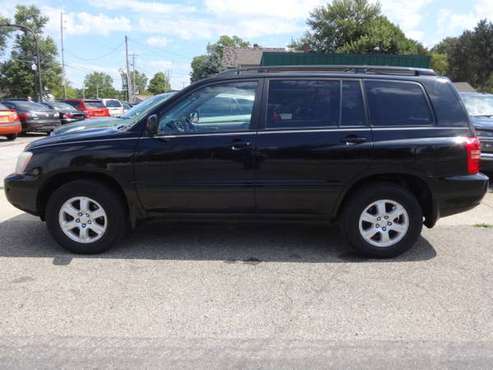 2003 Toyota Highlander, 4 Wheel Drive S.U.V. for sale in Mogadore, OH